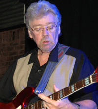 Tributes are paid to the bass guitarist Donald Duck Dunn